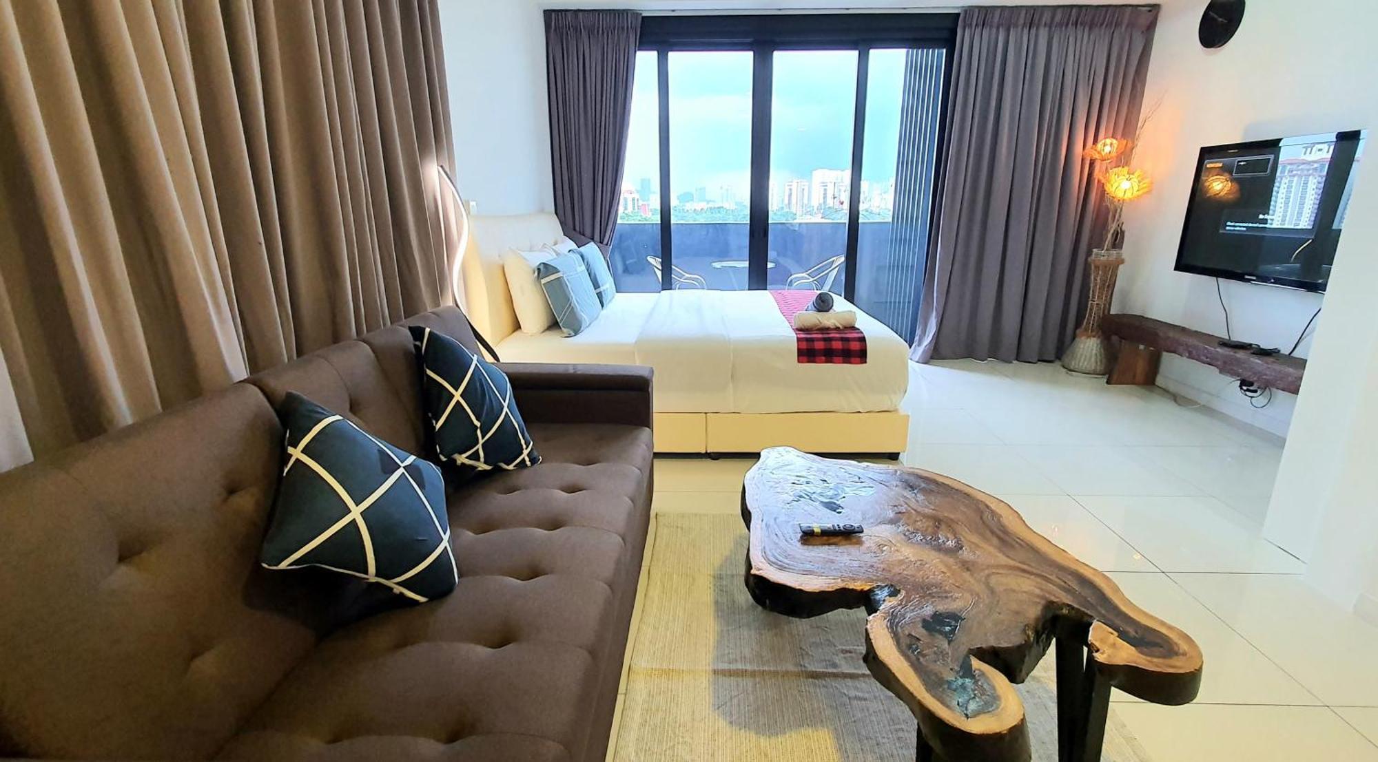 Mcity Ampang View With Infinity Pool Homestay *